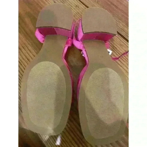 steve madden hot pink crystal heel Size 4 -2” Inch Heel Teen Girl - Picture 2 of 2